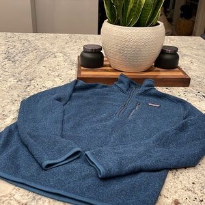 Men’s Medium 1/4 zip blue fleece lined Patagonia jacket